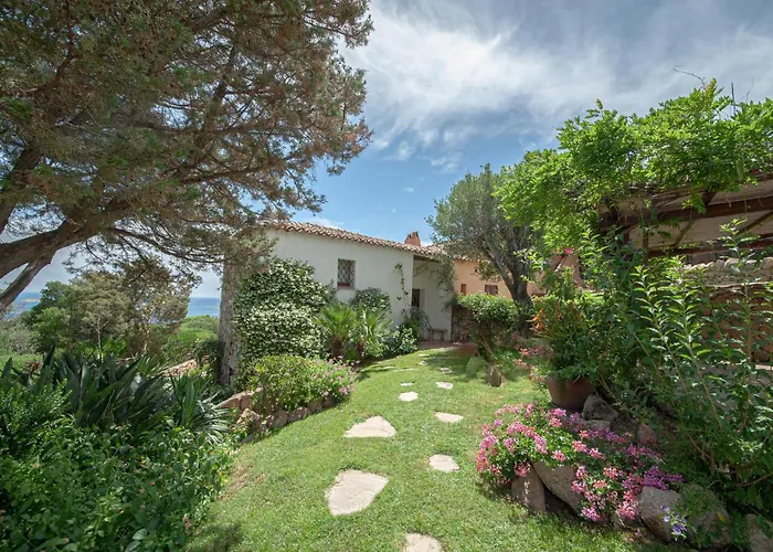 Porto Cervo- Pantogia, Incantevole Vista Sul Mare Порто-Черво